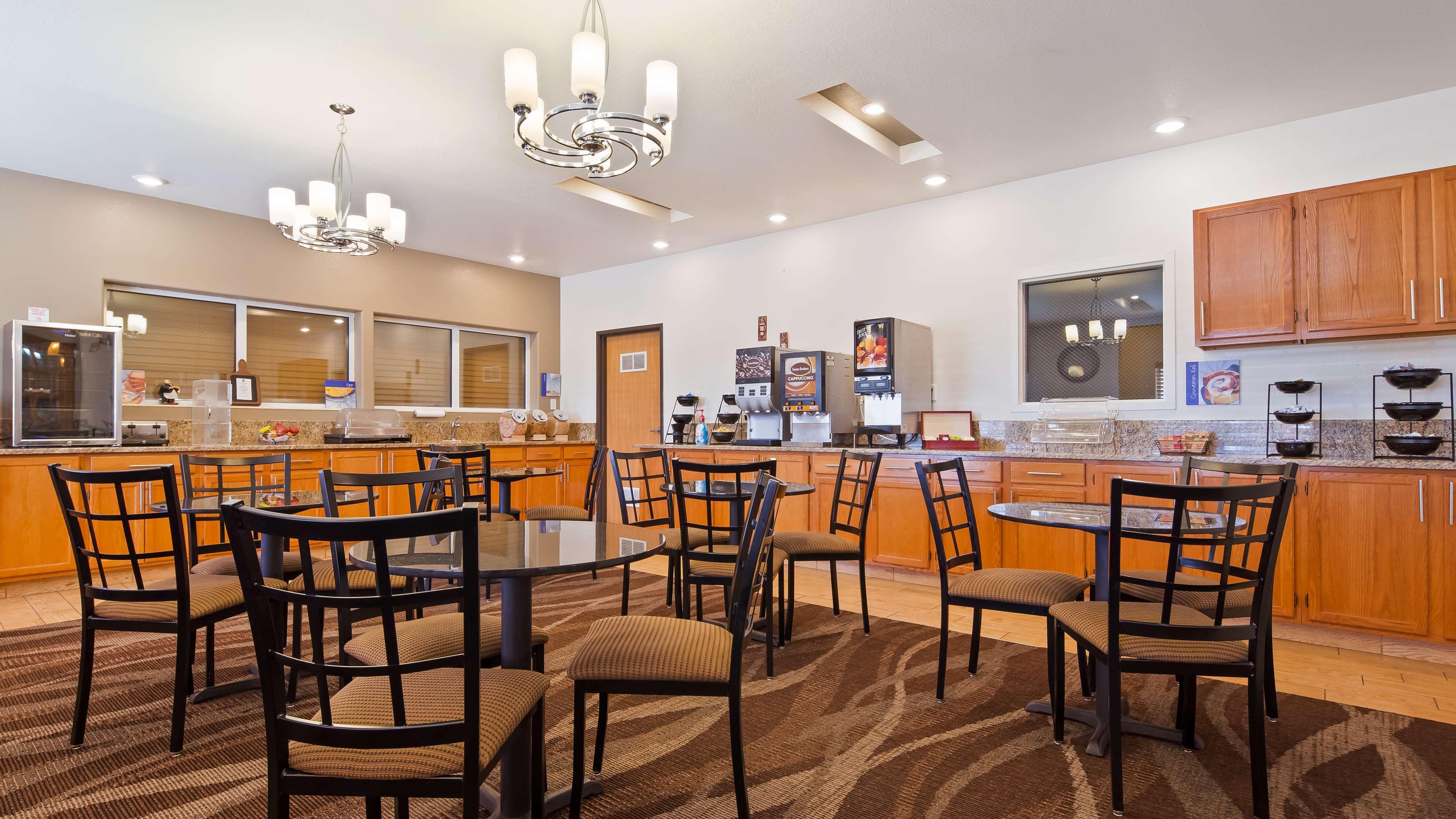 Best Western Firestone Inn & Suites Лонгмонт Экстерьер фото
